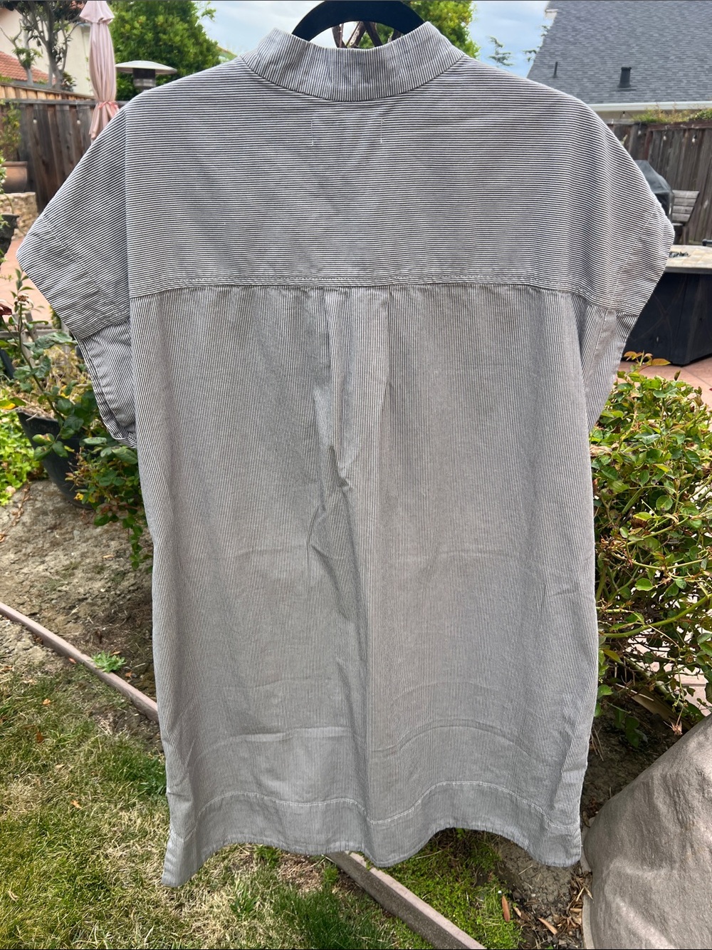 Everlane Short-Sleeve Button Henley dress - Picture 8 of 8